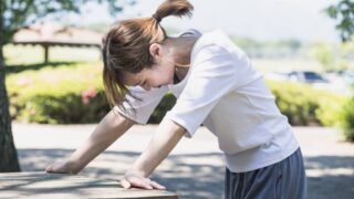 熱中症女性